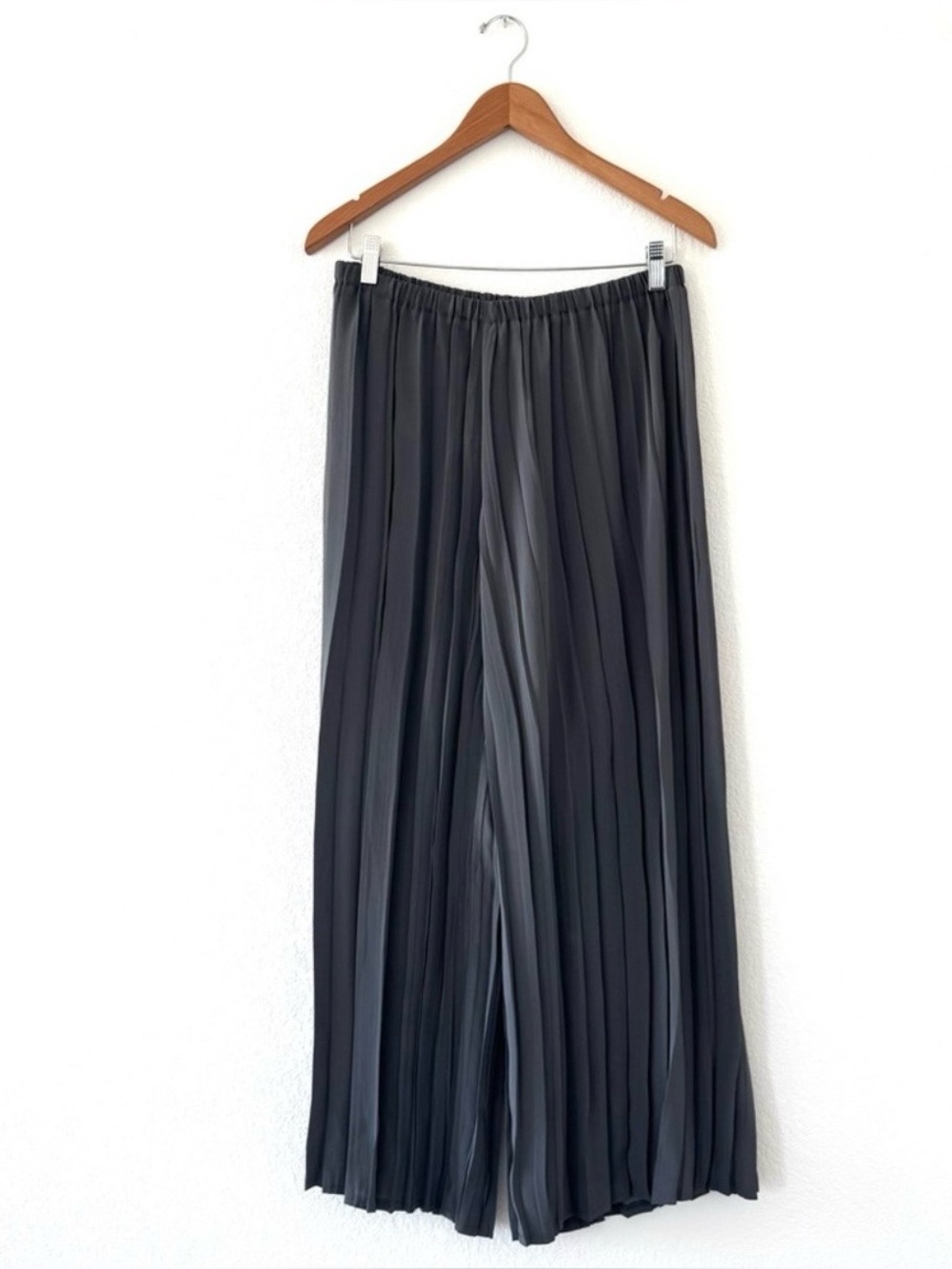 Babette Dark Gray Accordian Wide Leg Flowy Pants